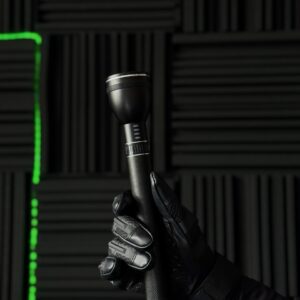 Taktische LED-Taschenlampe - 3 Modi, bis zu 500 m Reichweite, wiederaufladbar